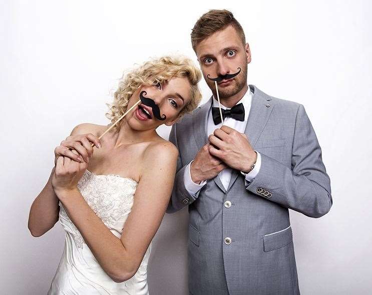 Fotoverkleidung Moustache
